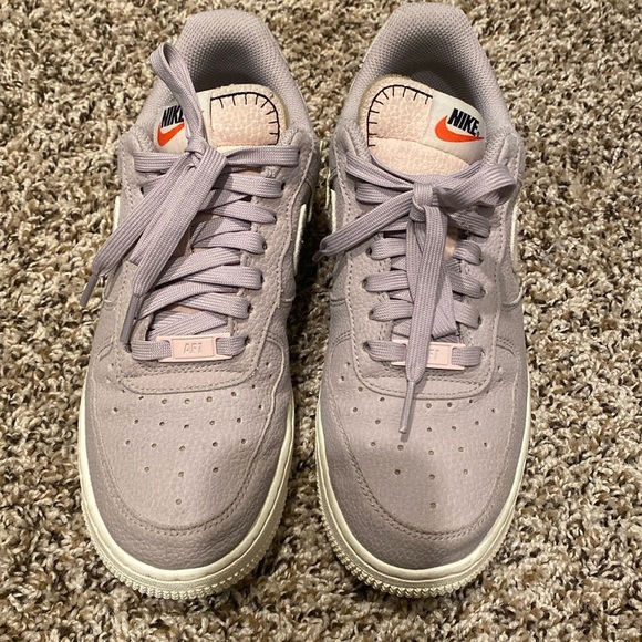 LAVENDER NIKE AIRFORCE - Picture 1 of 5